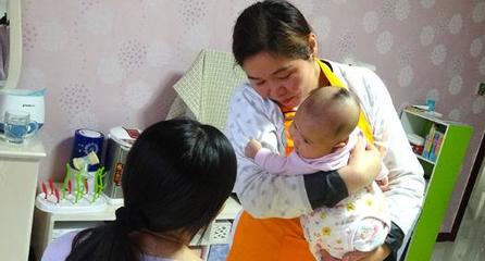 三個(gè)孩子的家庭如何科學(xué)聘請保姆 一份實(shí)用指南